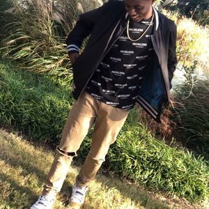 Meet your Posher, Bobby